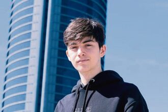 Joven prodigio tech: De gamer a millonario antes de los 20.