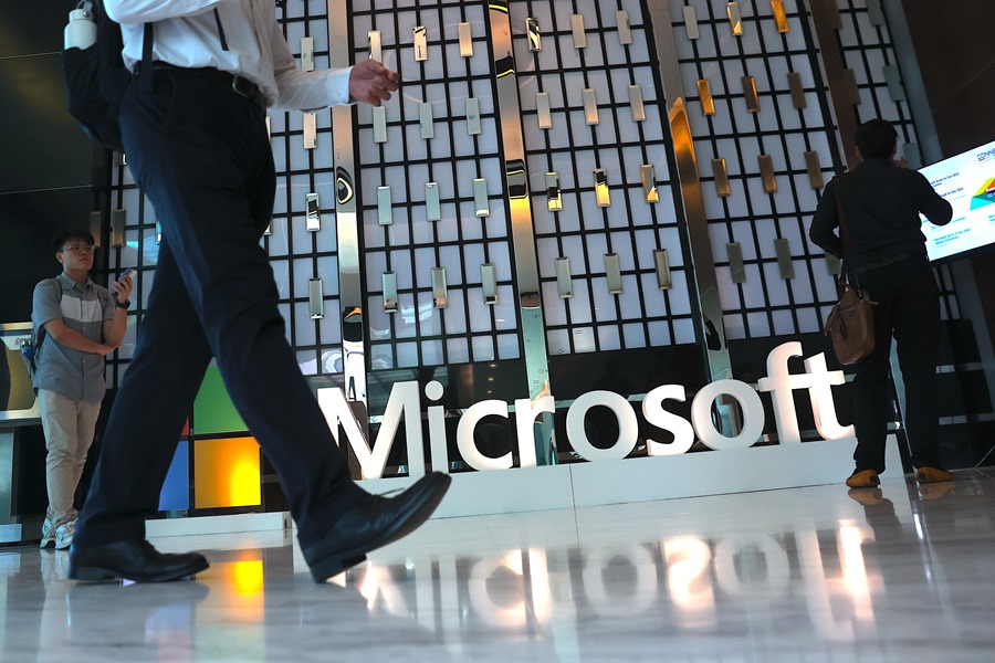 Microsoft: 48.775 Millones en 6 Meses y un Secreto que Dispara sus Ganancias