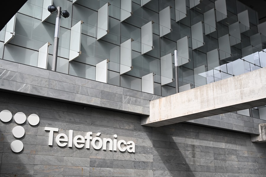 Descubre el futuro: IA gratis por un año gracias a Telefónica y Perplexity