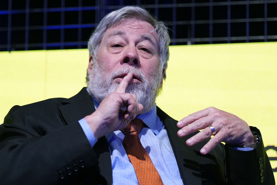 Wozniak estalla: ¡Lo que nadie te cuenta de Musk y su salto a la política!