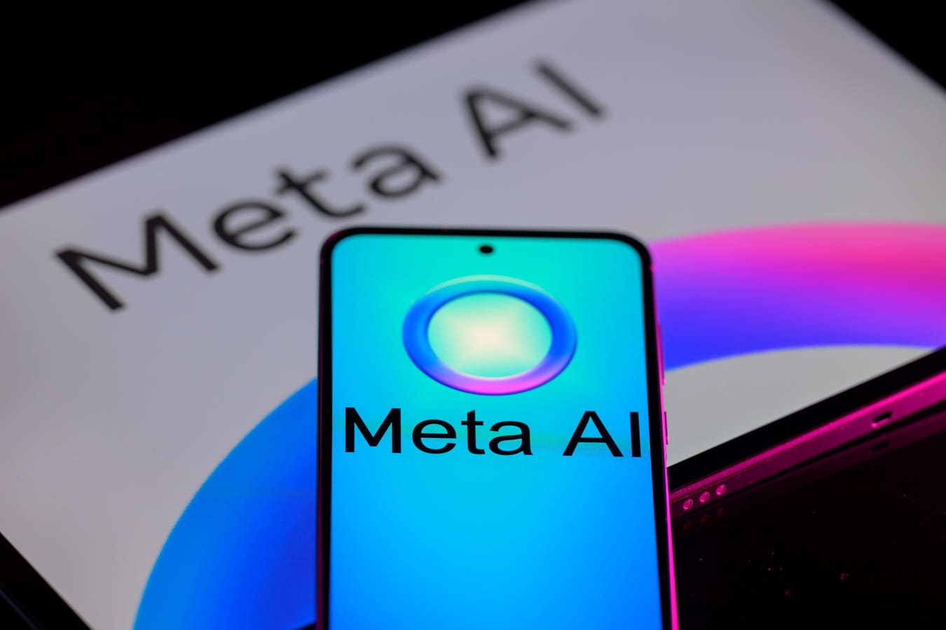 Meta lanza su nueva IA integrada en redes sociales: ¿revolución en productividad o inicio de una nueva era de sobrecarga?