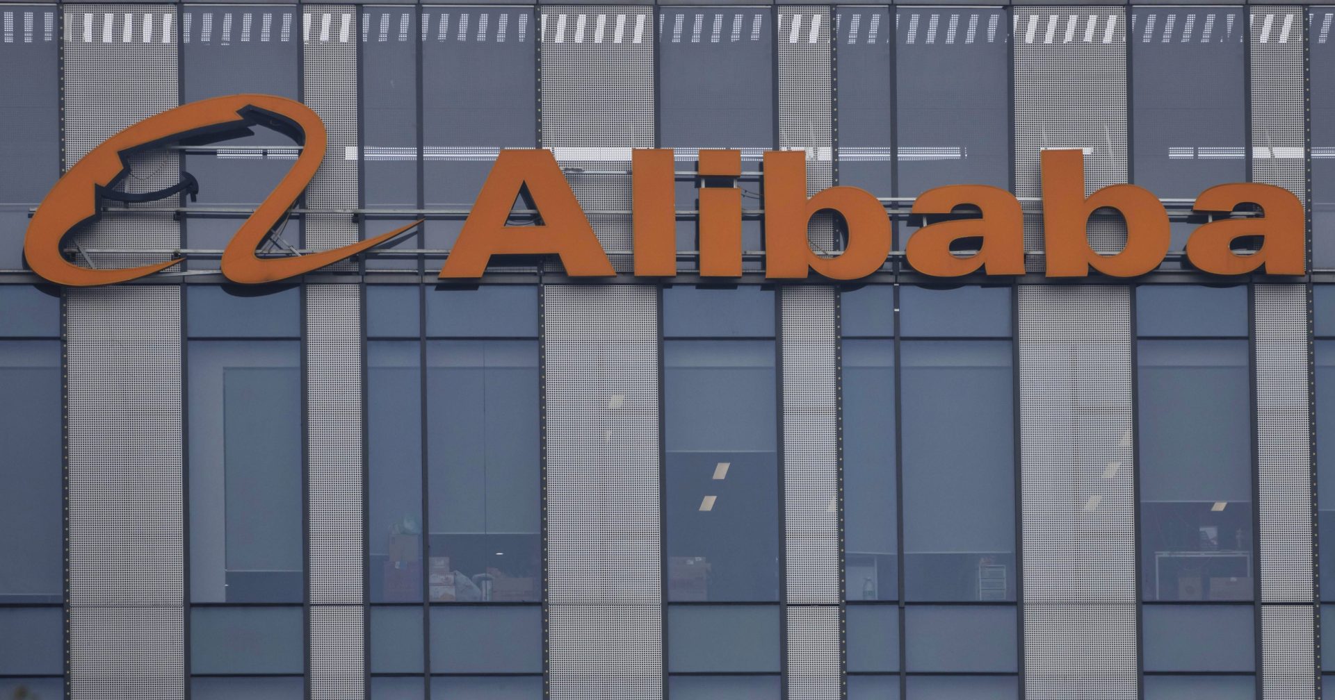 Alibaba irrumpe en la IA: Presenta Tongyi Qianwen, su desafío a ChatGPT desde China