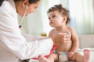 Severos recortes a Medicaid ponen en jaque la salud materna