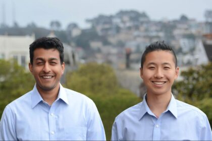 La startup que usa IA para desenmascarar estafas online y perfiles falsos