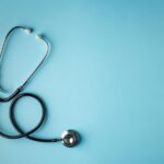 Cáncer: Stanford y Microsoft Unen Fuerzas con IA para Planes de Tratamiento Personalizados