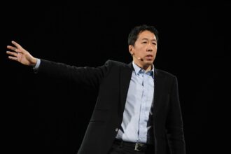 Andrew Ng Revela el Futuro del Código: ¿Adiós Programadores o Nuevos Superpoderes?