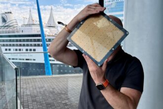 El Gigante de Silicio Desafía a NVIDIA: Récord Mundial en Velocidad de IA